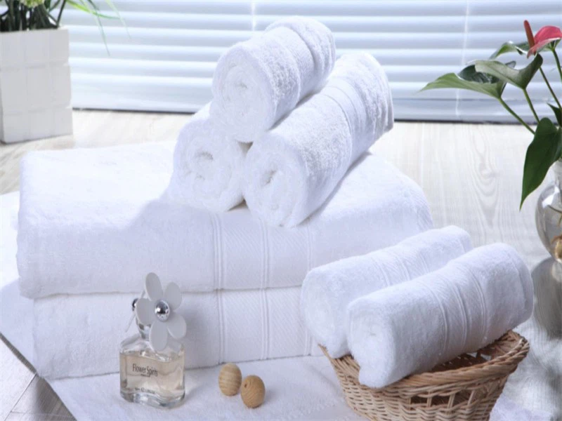 100 Cotton Hotel Towel 100 Cotton Hotel Towel