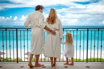 Can You Take A Robe From A 5-Star Hotel?